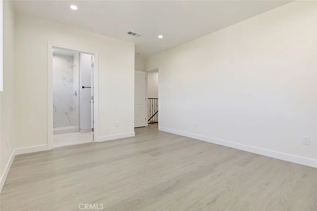 7044 Greeley Street Tujunga, CA 91042 - Photo 14 of 16 Gallery Image 14