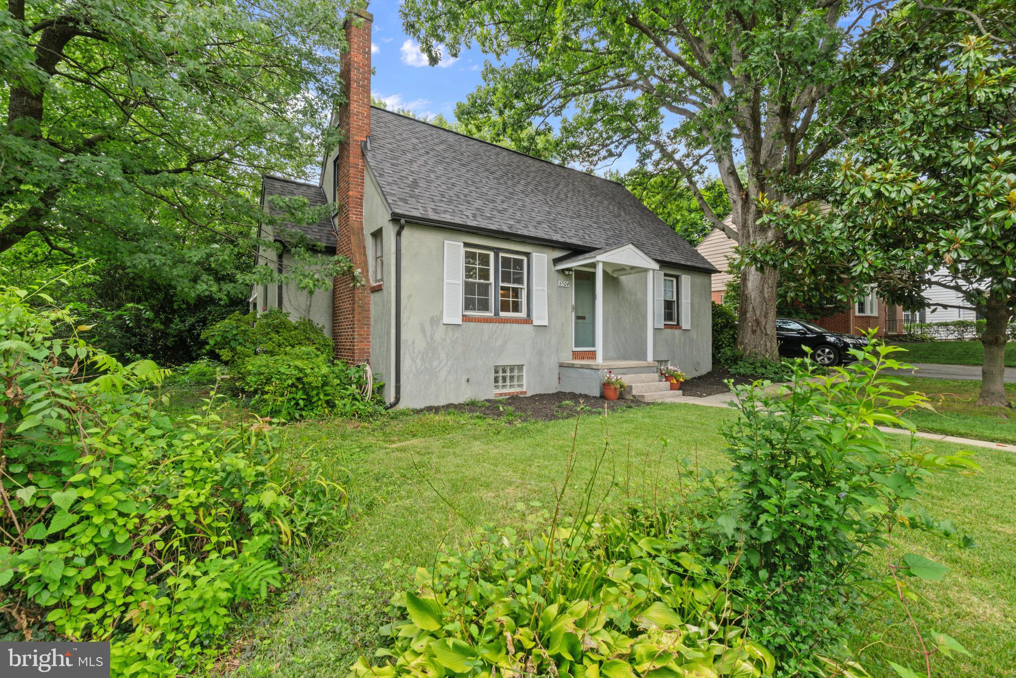 6504 Crestwood Road Baltimore, MD 21239 - Photo 2 of 34