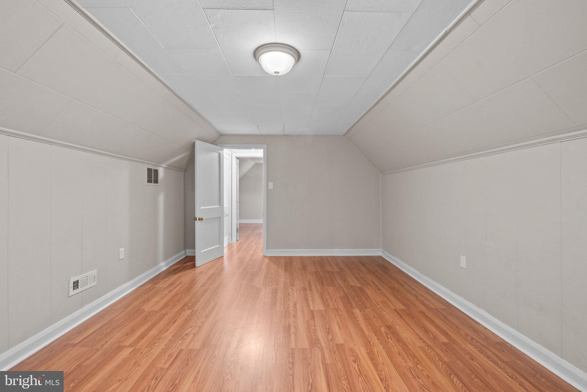 6504 Crestwood Road Baltimore, MD 21239 - Photo 23 of 34