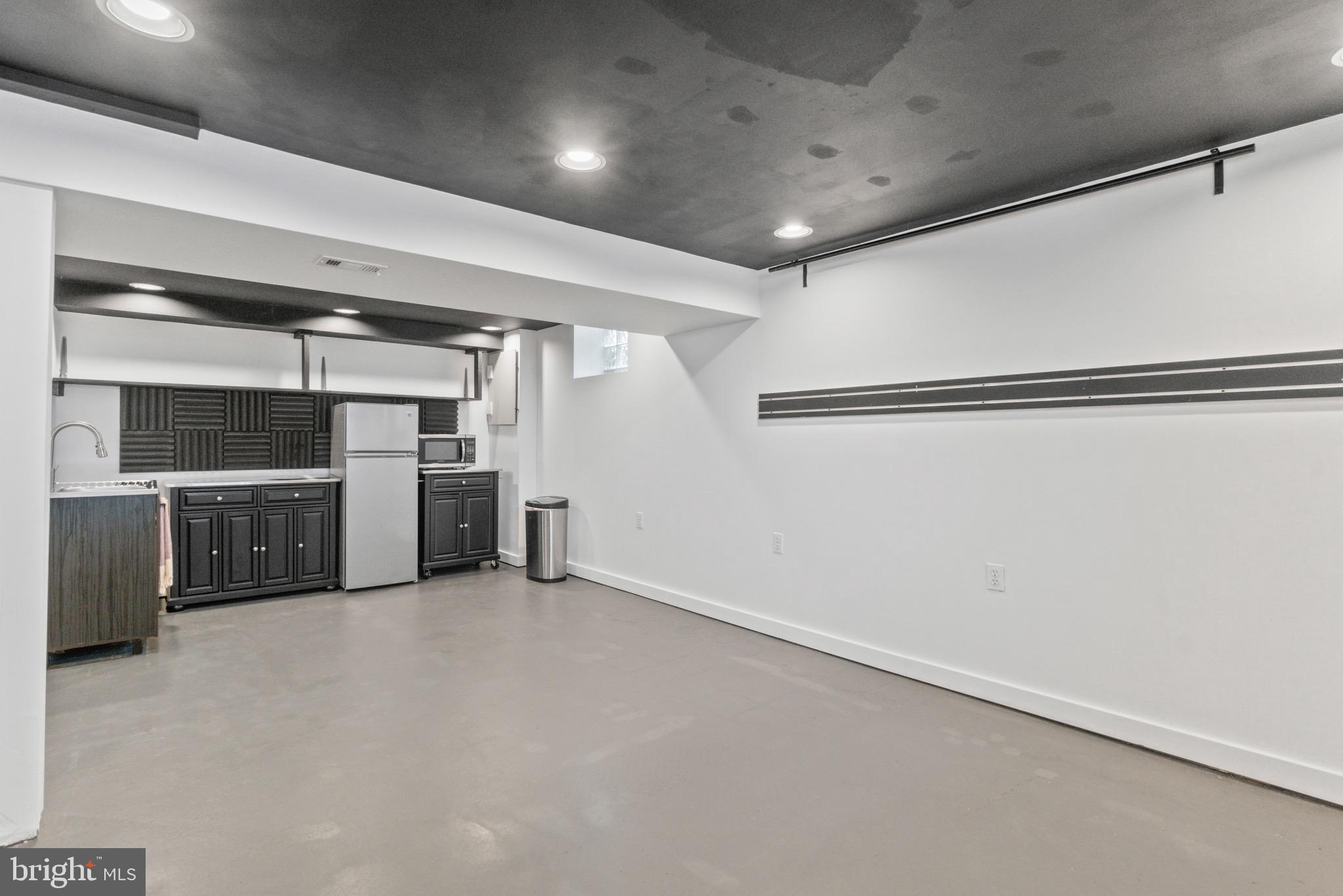 6504 Crestwood Road Baltimore, MD 21239 - Photo 26 of 34