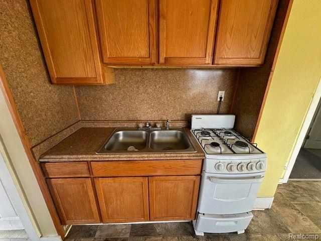 16851 Stephens Road Eastpointe, MI 48021 - Photo 14 of 18 Gallery Image 14