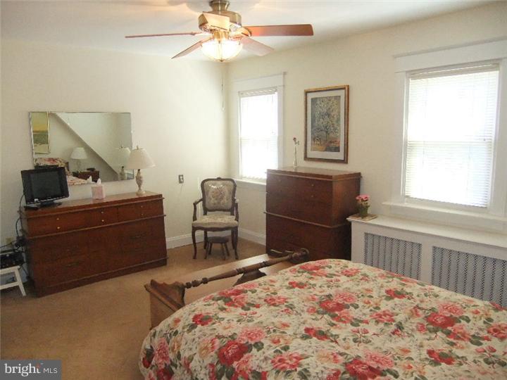 260 North Rolling Road Springfield, PA 19064 - Photo 17 of 23