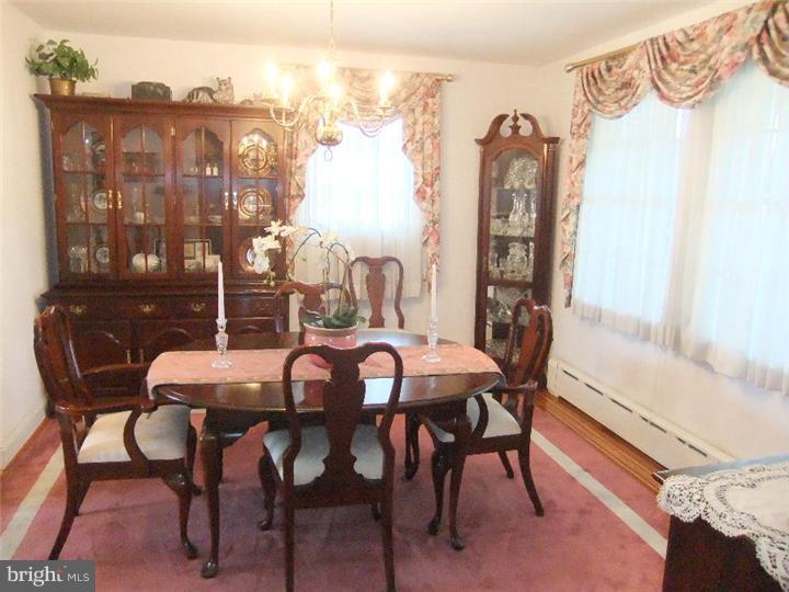 260 North Rolling Road Springfield, PA 19064 - Photo 10 of 23