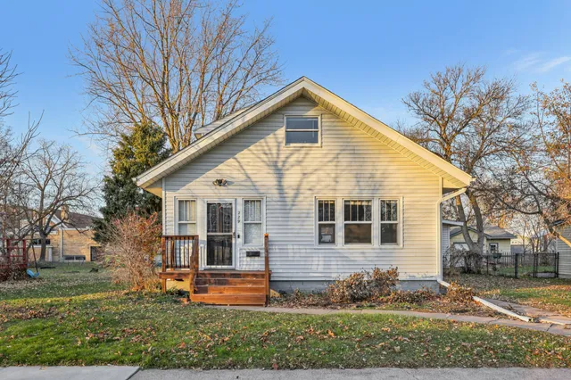 $330,000 | 229 North 2nd Street, New Richmond, WI 54017