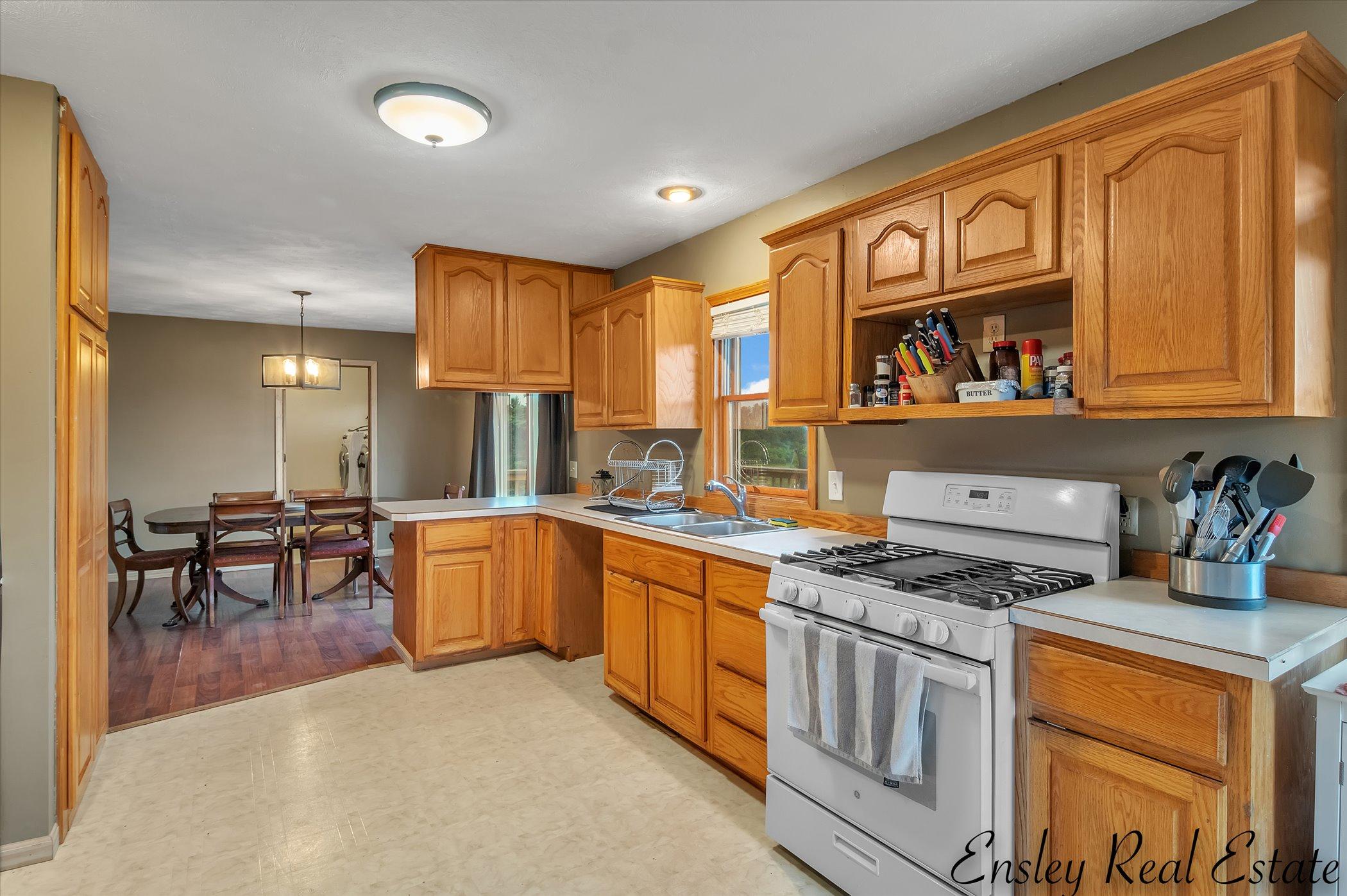 11766 Almy Road Lakeview, MI 48850 - Photo 15 of 46 15-11766 Almy Rd-Windowstill Real Estate