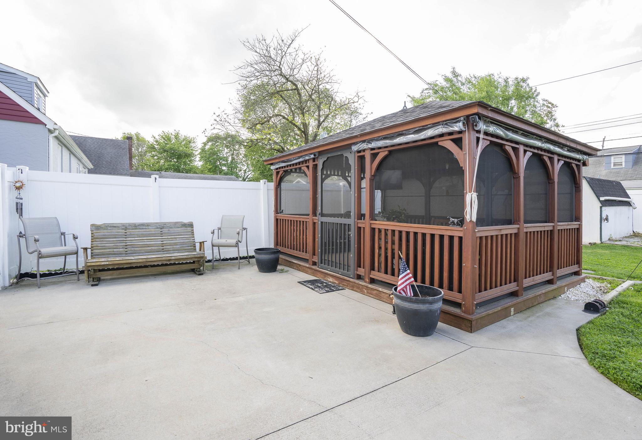 706 Lehigh Road Newark, DE 19711 - Photo 23 of 34 Beautiful gazebo included with sale