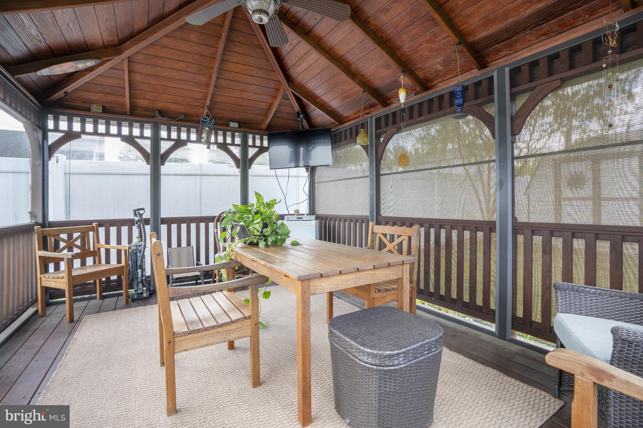 706 Lehigh Road Newark, DE 19711 - Photo 25 of 34 Beautiful gazebo included with sale
