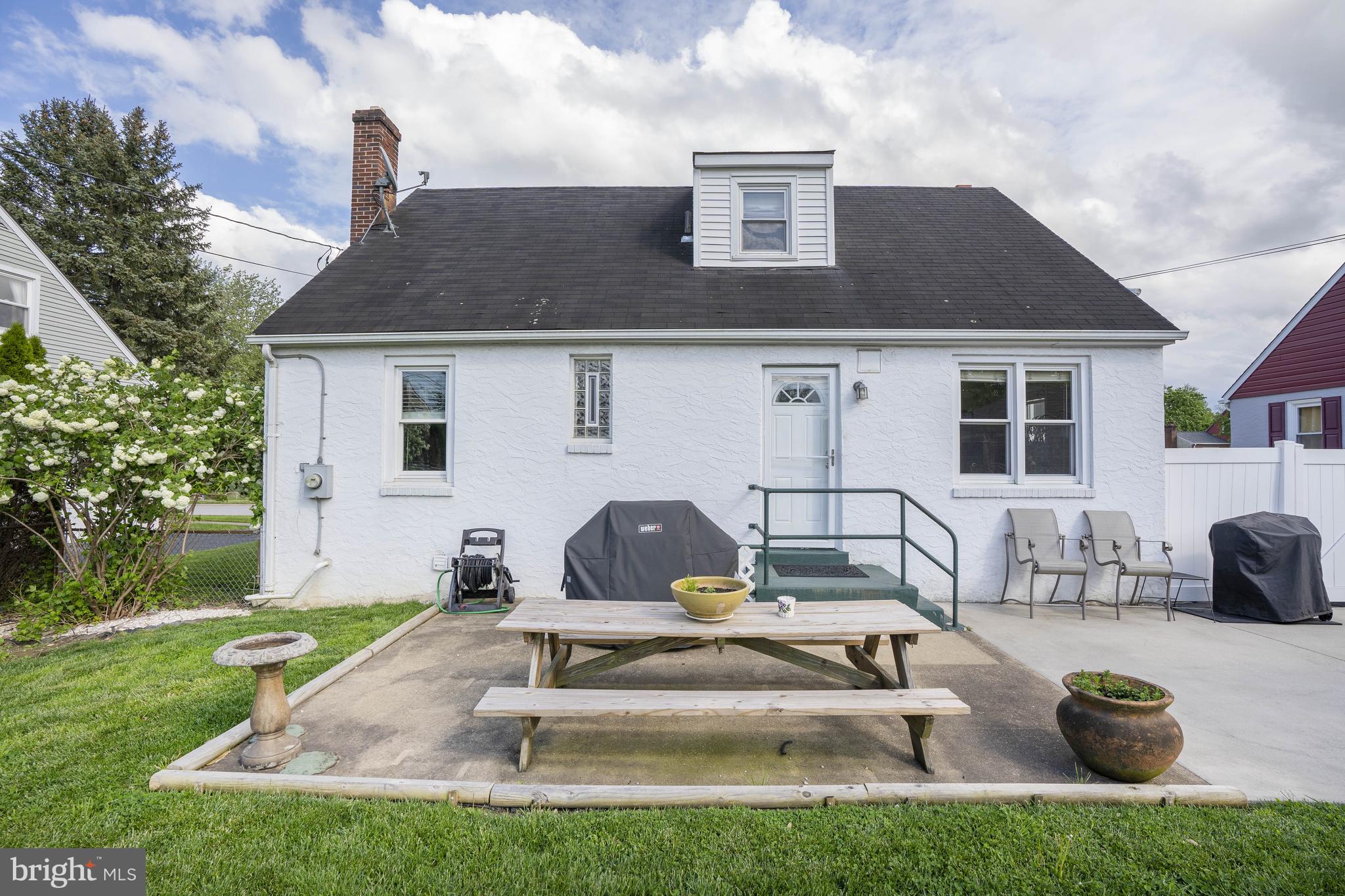 706 Lehigh Road Newark, DE 19711 - Photo 31 of 34 Ample outdoor patio space for entertaining