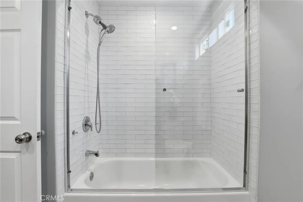 8746 Ruffner Avenue Northridge, CA 91343 - Photo 22 of 40