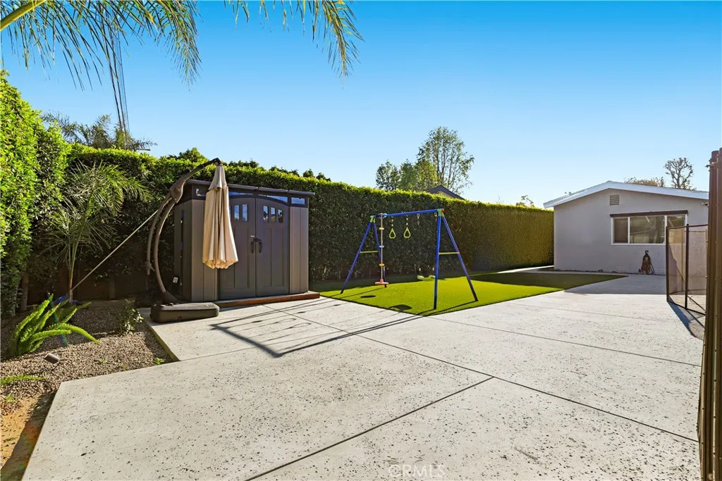 8746 Ruffner Avenue Northridge, CA 91343 - Photo 31 of 40