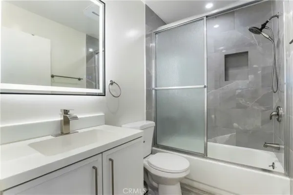 $1,449,999 | 8746 Ruffner Avenue, Northridge, CA 91343