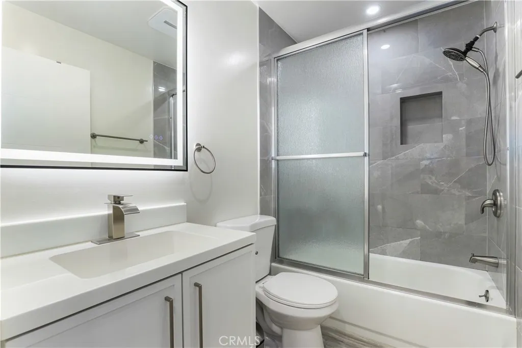 8746 Ruffner Avenue Northridge, CA 91343 - Photo 36 of 40