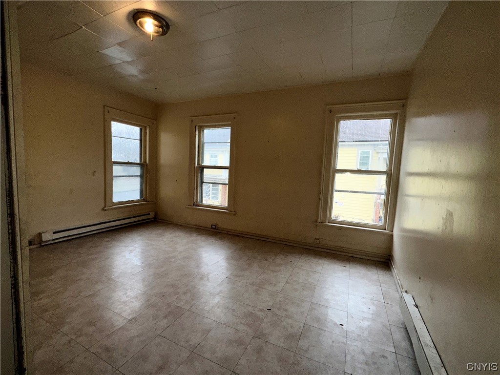 819 Danforth Street Syracuse, NY 13208 - Photo 16 of 16