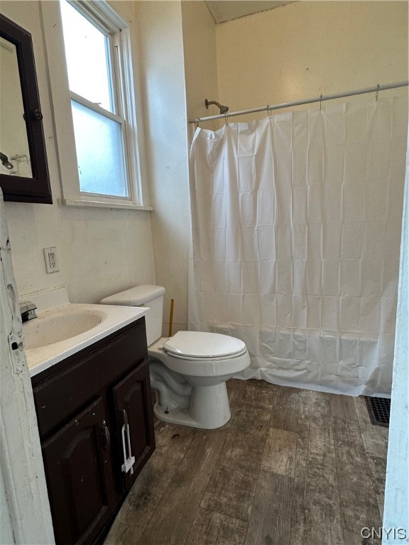 819 Danforth Street Syracuse, NY 13208 - Photo 8 of 16