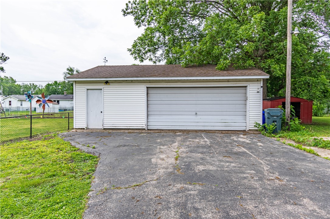 2499 East Logan Street Decatur, IL 62526 - Photo 14 of 15