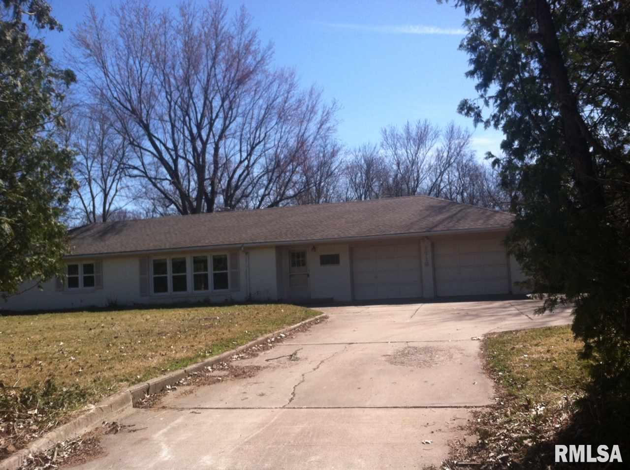 1719 West Adams Road Macomb, IL 61455 - Photo 3 of 20 Gallery Image 3