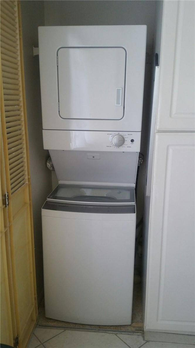 1629 Riverview Road, Unit 420 Deerfield Beach, FL 33441 - Photo 4 of 23 Photo 4