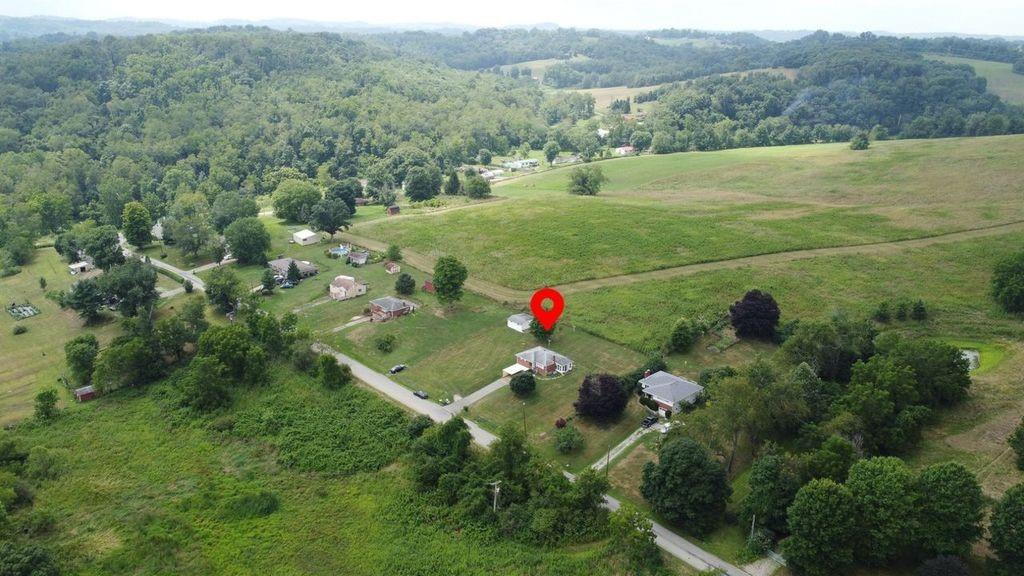 506 Vaneal Road Washington, PA 15301 - Photo 3 of 25