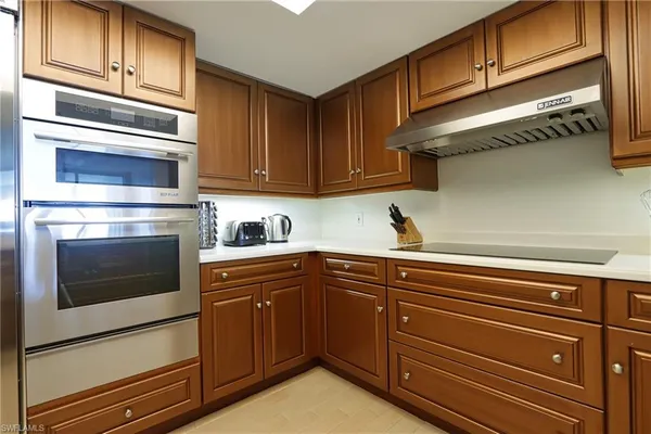 $17,000 | 60 Seagate Drive, Unit 704, Naples, FL 34103