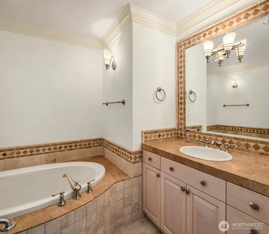 $2,899,500 | 10132 Northeast 59th Street, Unit C, Kirkland, WA 98033