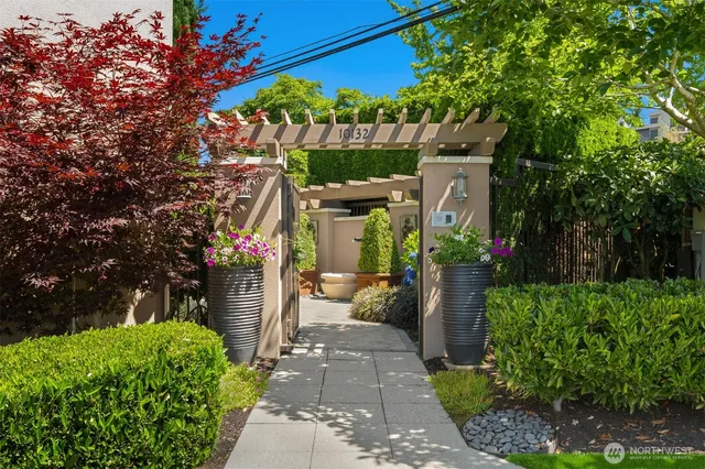 $2,899,500 | 10132 Northeast 59th Street, Unit C, Kirkland, WA 98033