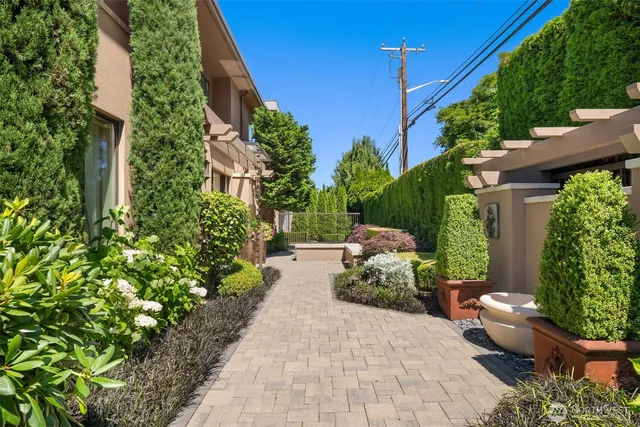 $2,899,500 | 10132 Northeast 59th Street, Unit C, Kirkland, WA 98033