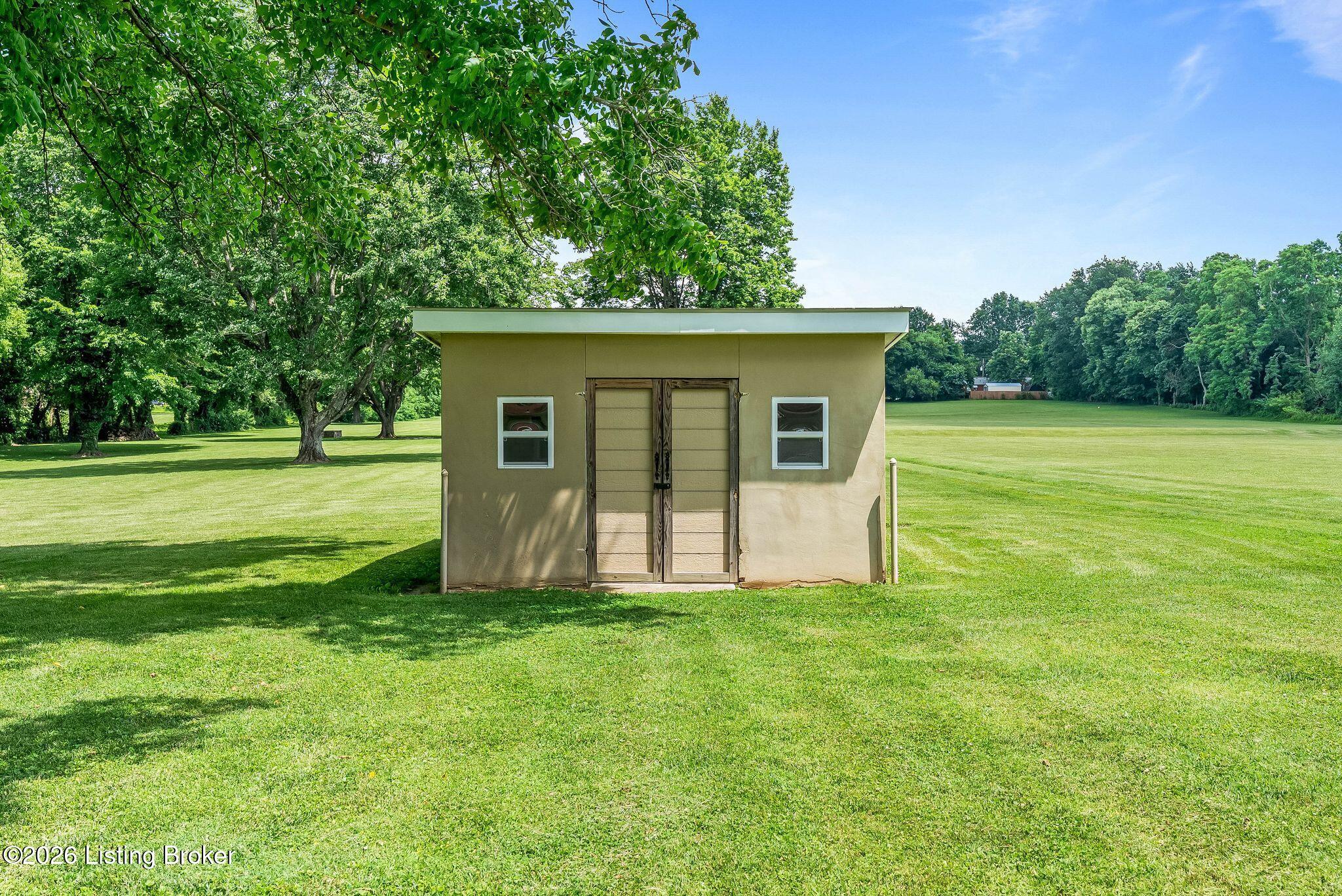 8201 Shepherdsville Road Louisville, KY 40219 - Photo 58 of 69 8201 Sheperdsville (56 of 64)