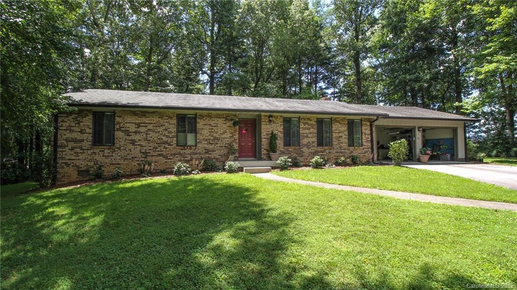 56 Westfield Road Fletcher, NC 28732 - Photo 2 of 37