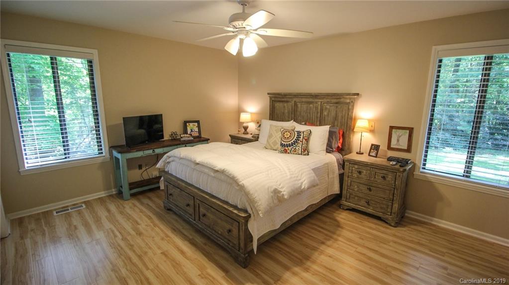 56 Westfield Road Fletcher, NC 28732 - Photo 17 of 37