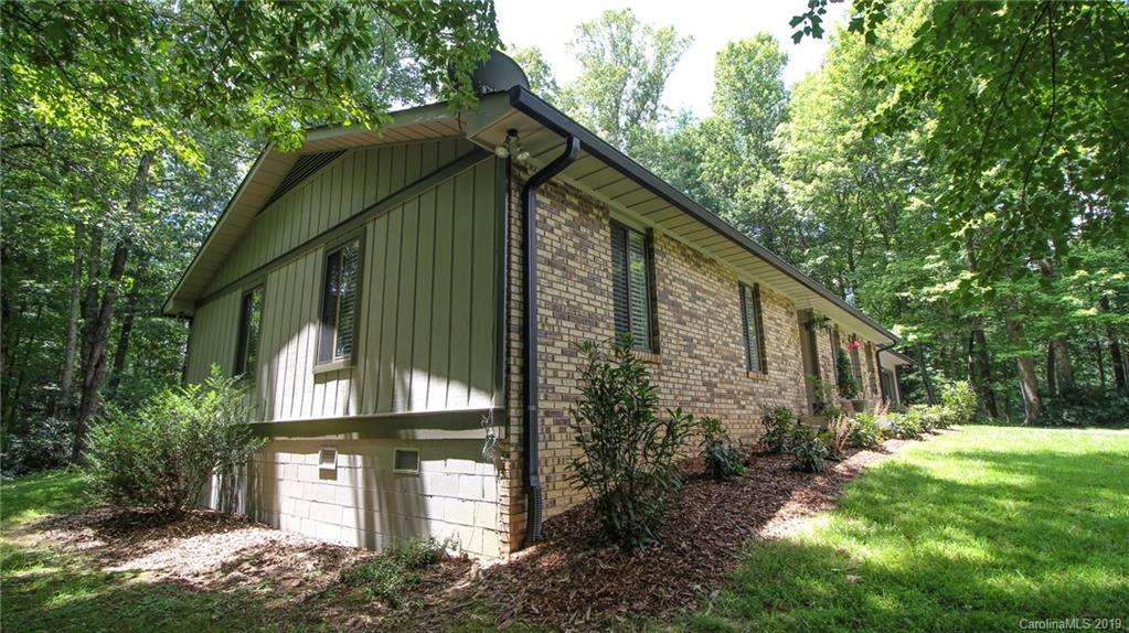 56 Westfield Road Fletcher, NC 28732 - Photo 3 of 37