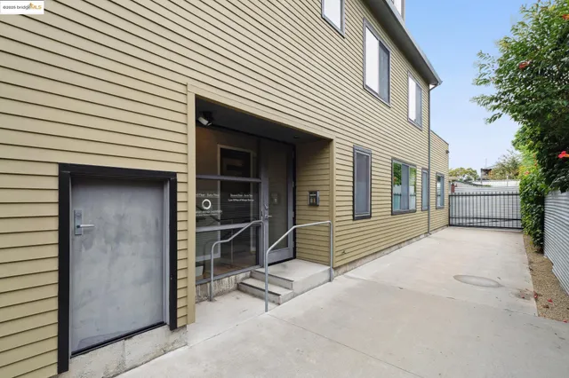a house view with a outdoor space