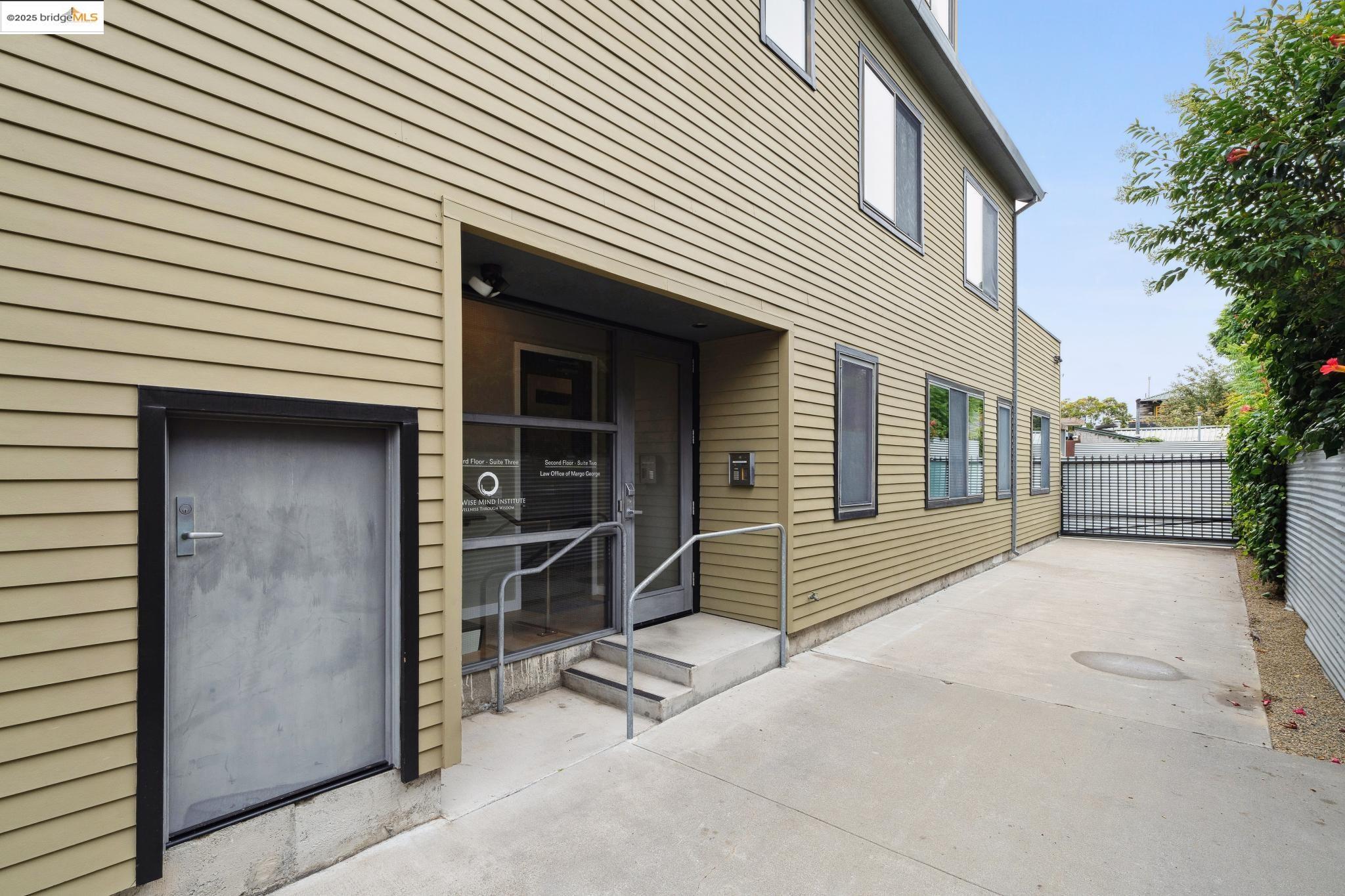 1010 Grayson Street Berkeley, CA 94710 - Photo 2 of 35 a house view with a outdoor space