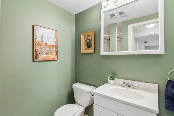 $489,000 | 1105 Barberry Lane, Mount Prospect, IL 60056