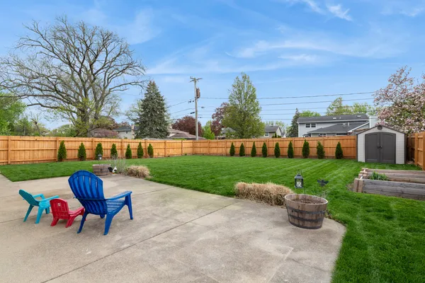 $489,000 | 1105 Barberry Lane, Mount Prospect, IL 60056