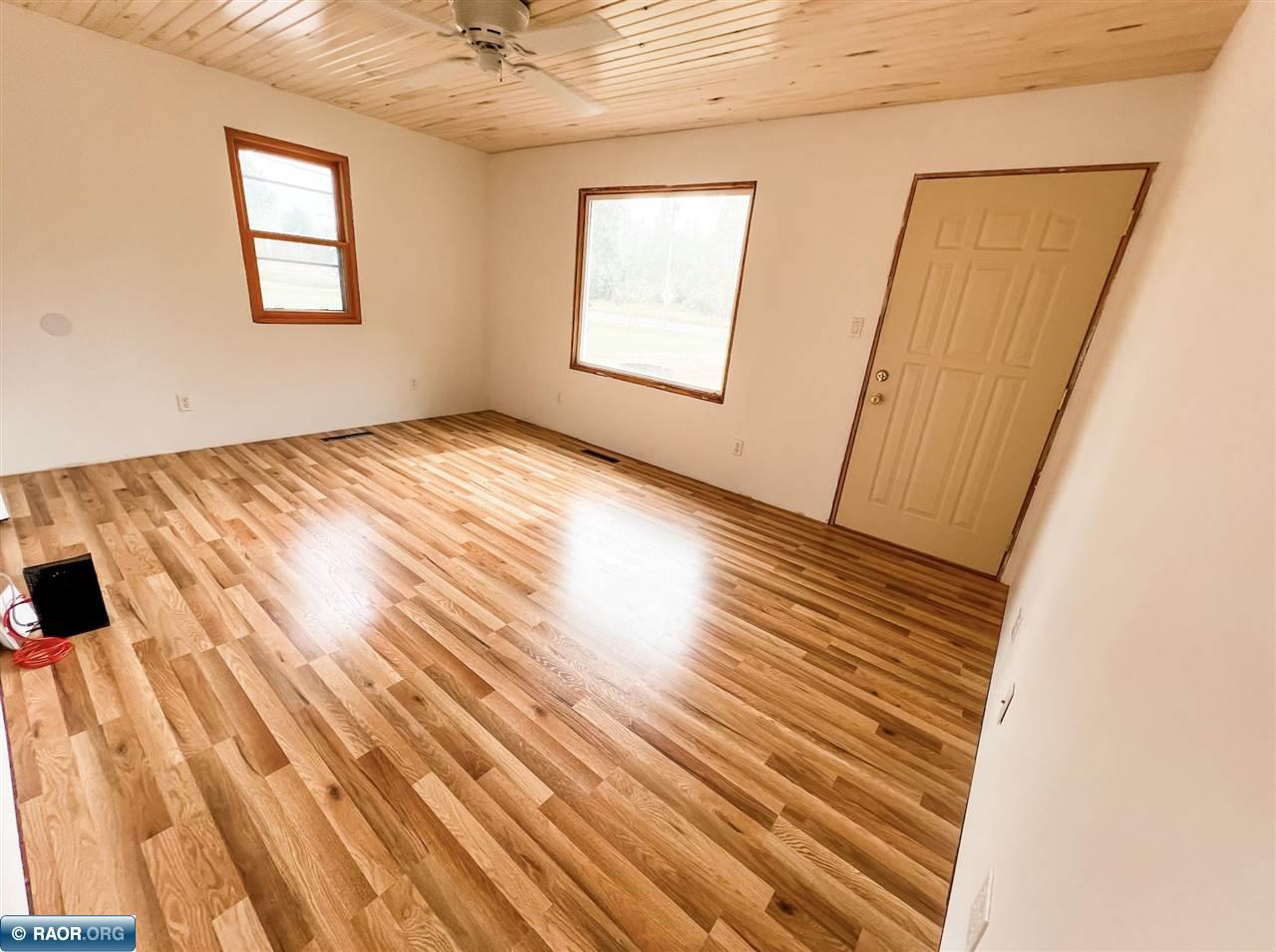 11907 Town Line Road Hibbing, MN 55746 - Photo 9 of 17