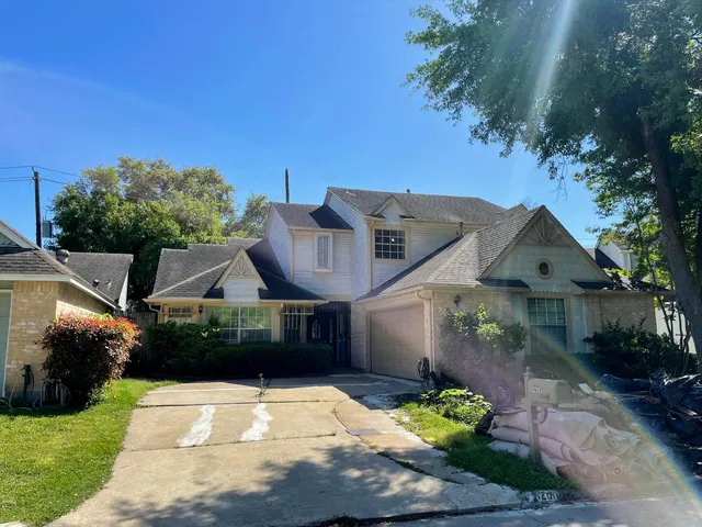 $2,050 | 12915 Ashford Knoll Drive, Houston, TX 77082