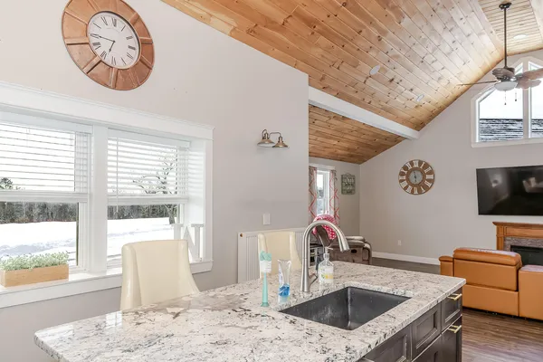 $898,900 | 66-67 Bailey Hill Road, Cambridge, ME 04923