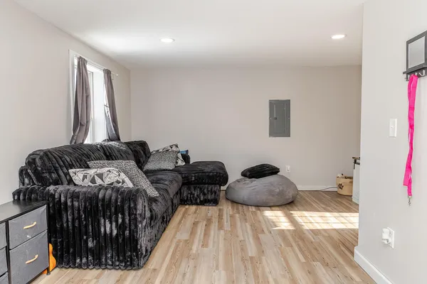 $898,900 | 66-67 Bailey Hill Road, Cambridge, ME 04923