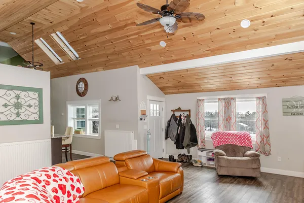 $898,900 | 66-67 Bailey Hill Road, Cambridge, ME 04923