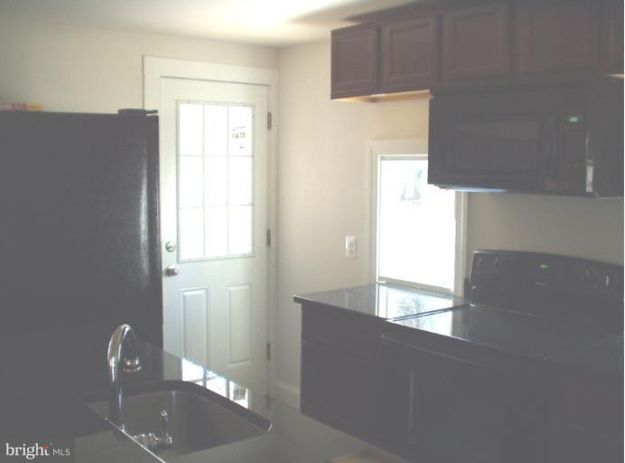 506 Pafel Road Annapolis, MD 21401 - Photo 7 of 16 Kitchen