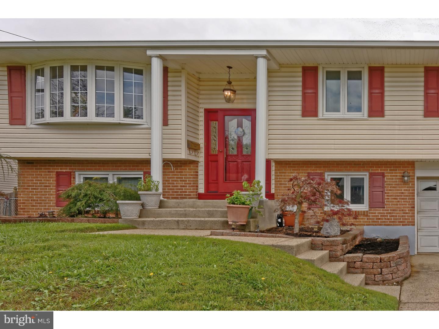 120 Champlain Road Evesham, NJ 08053 - Photo 2 of 25