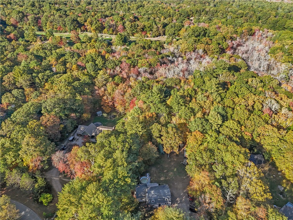 153 Kenyon Hill Trail Richmond, RI 02898 - Photo 5 of 46