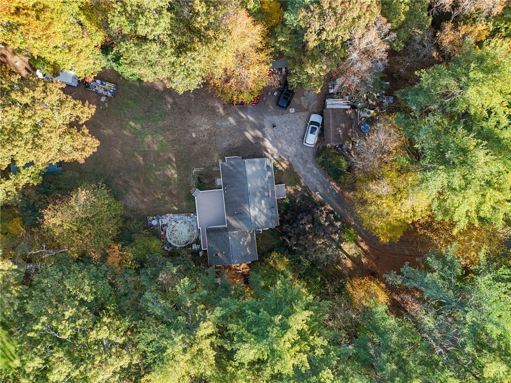 153 Kenyon Hill Trail Richmond, RI 02898 - Photo 10 of 46