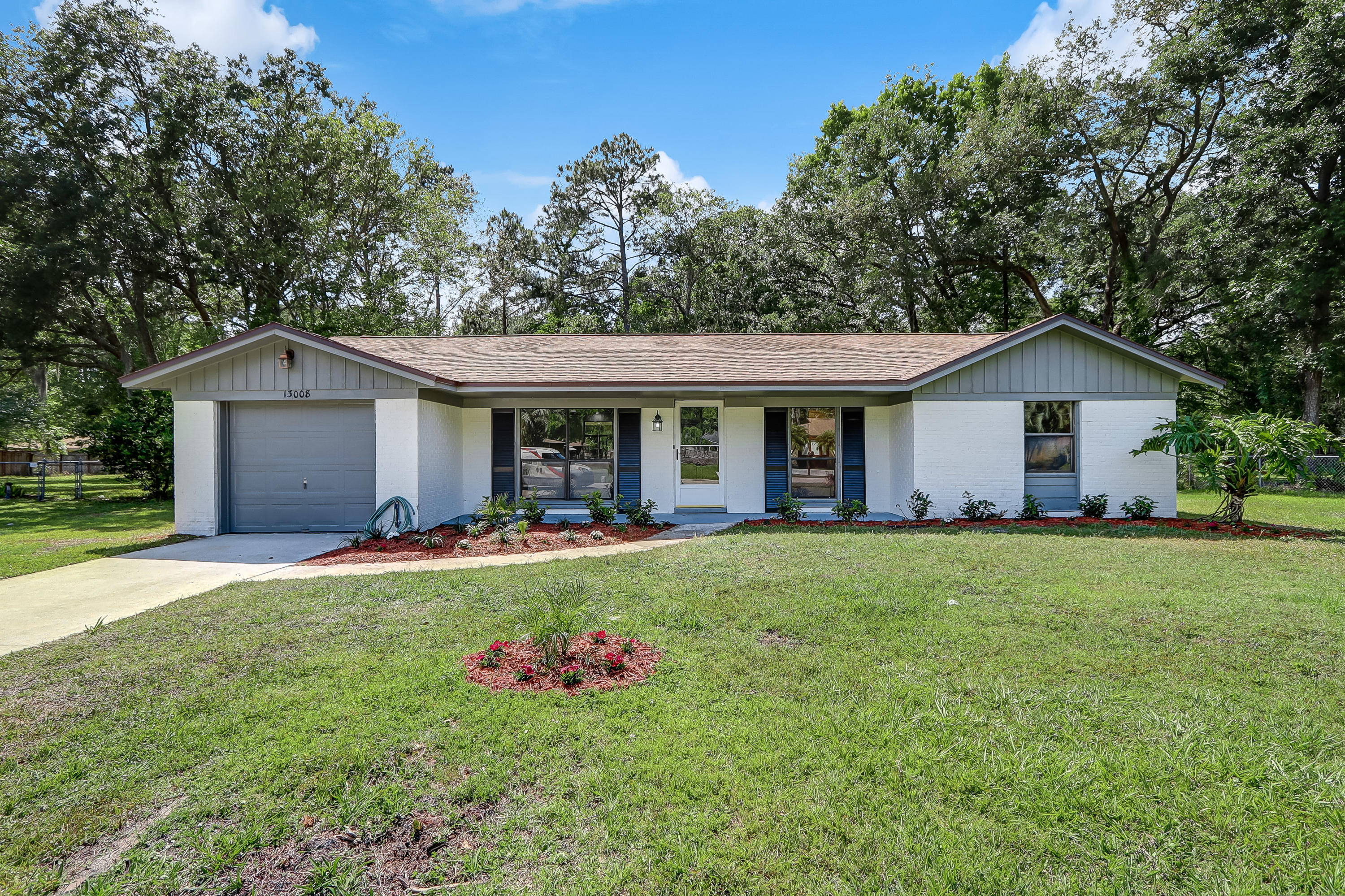 13008 Chameleon Drive Jacksonville, FL 32223 - Photo 1 of 29 Rave Home Staging Jacksonville (28)