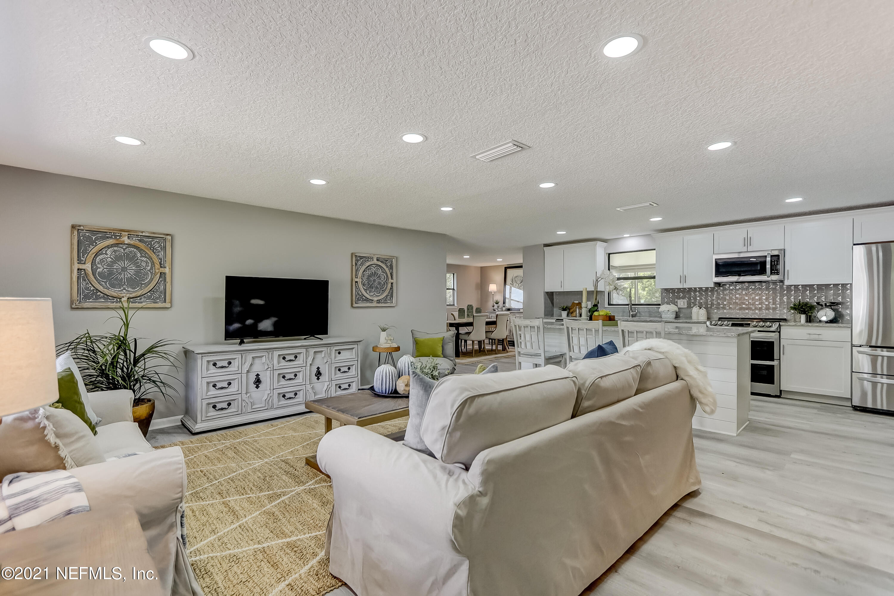 13008 Chameleon Drive Jacksonville, FL 32223 - Photo 23 of 29 Rave Home Staging Jacksonville (2)