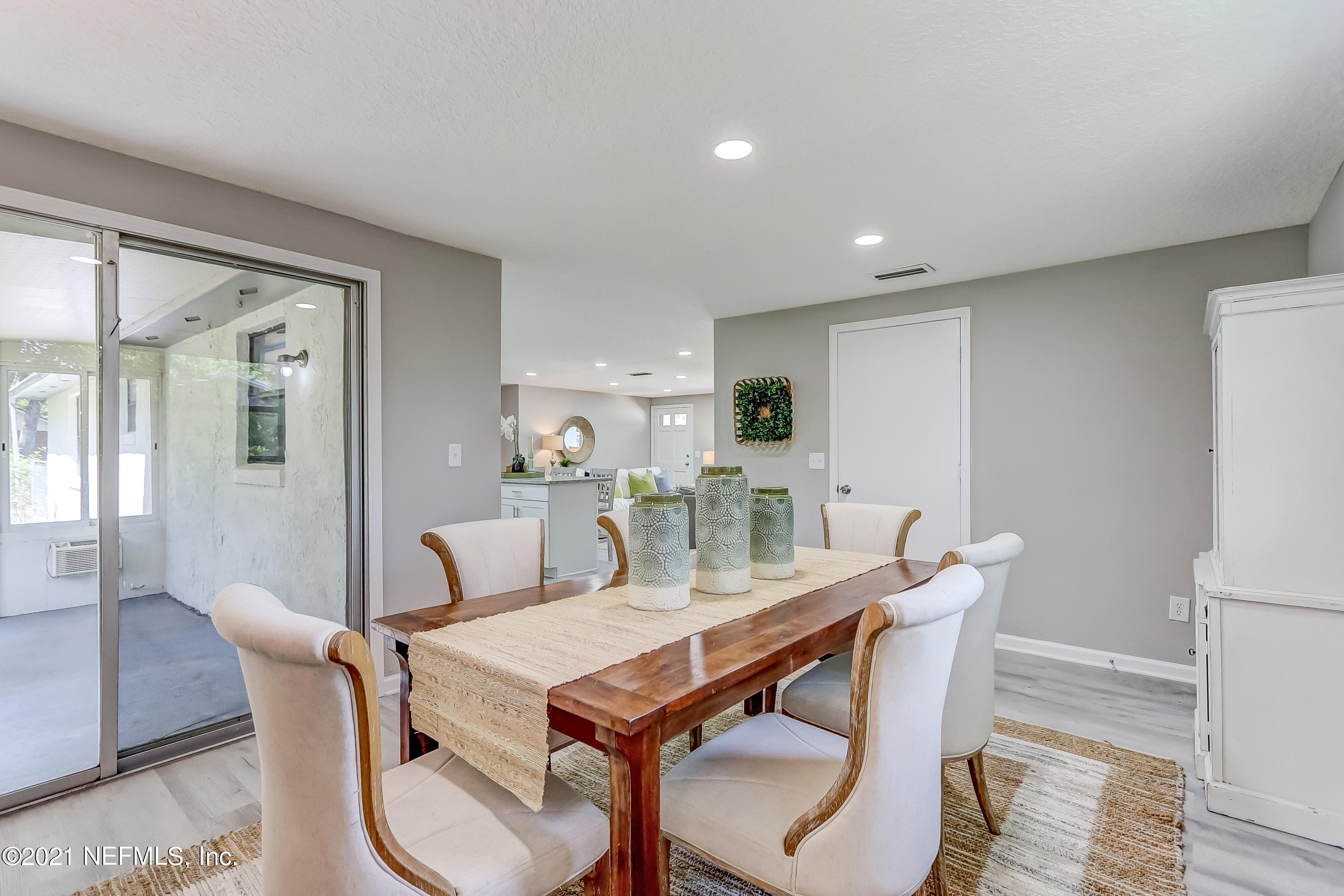 13008 Chameleon Drive Jacksonville, FL 32223 - Photo 5 of 29 Rave Home Staging Jacksonville (21)