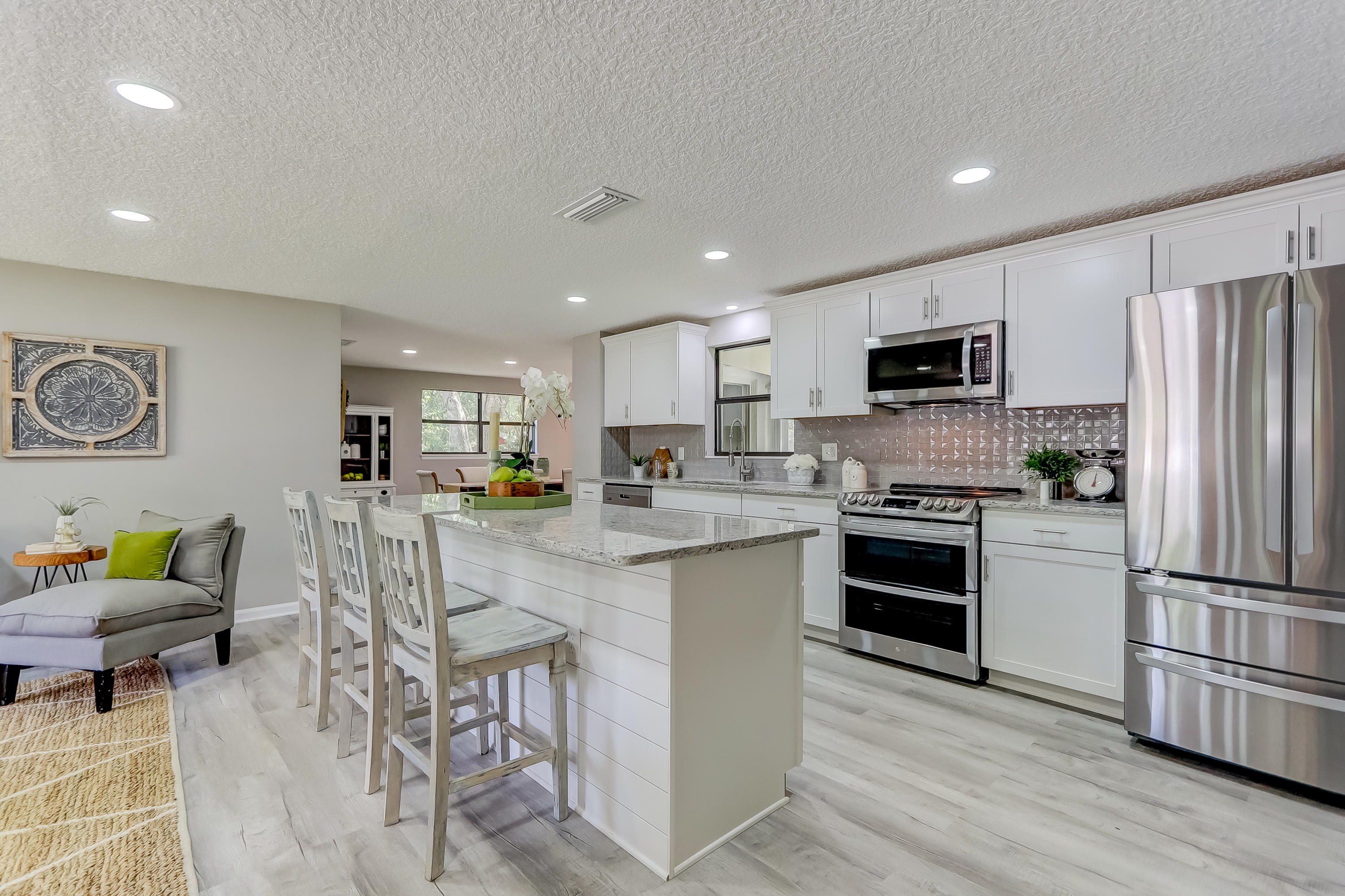 13008 Chameleon Drive Jacksonville, FL 32223 - Photo 7 of 29 Rave Home Staging Jacksonville (10)