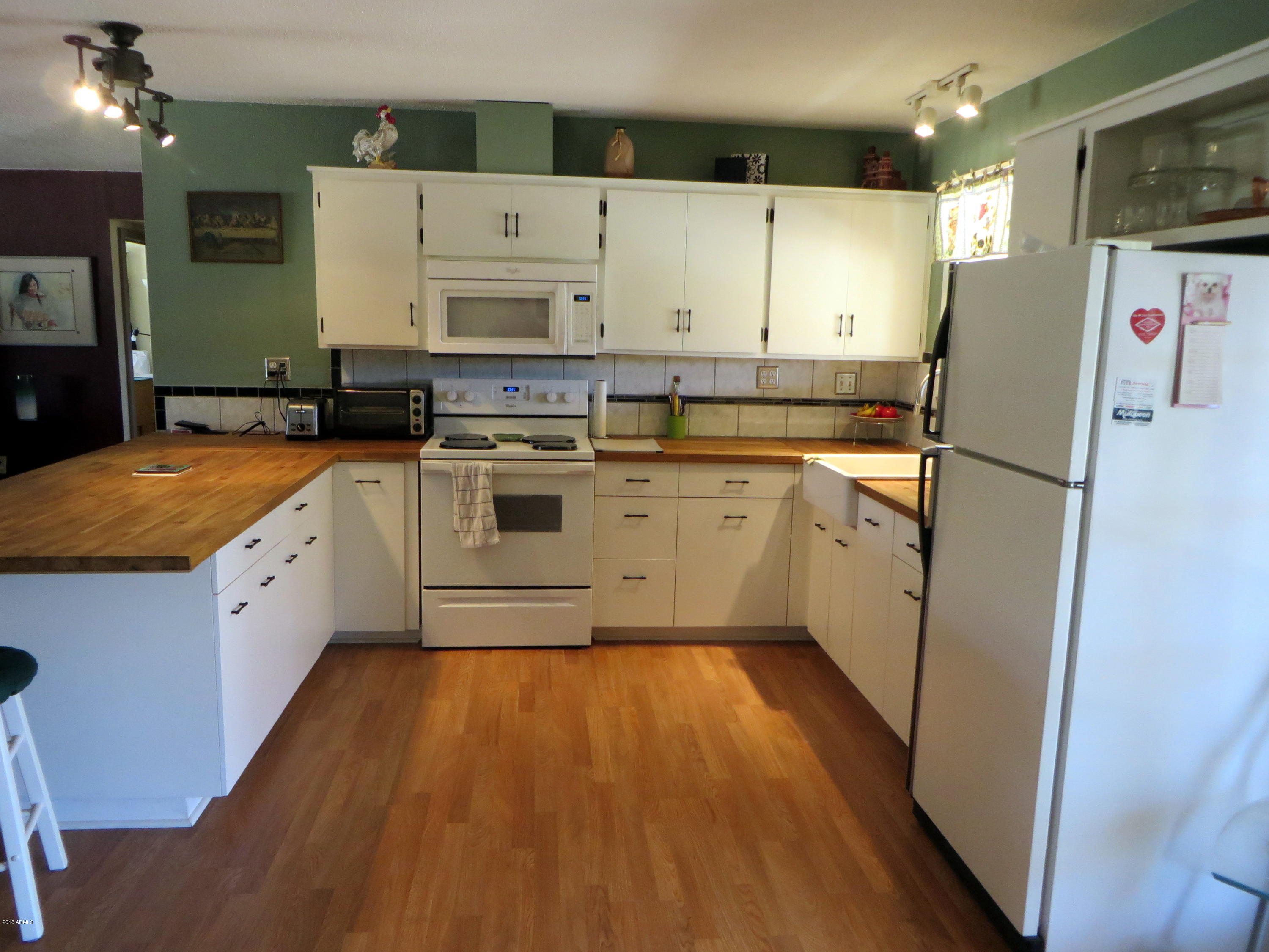 18631 Peeples Valley Road Peeples Valley, AZ 86332 - Photo 3 of 45 Kitchen-custom wood countertops