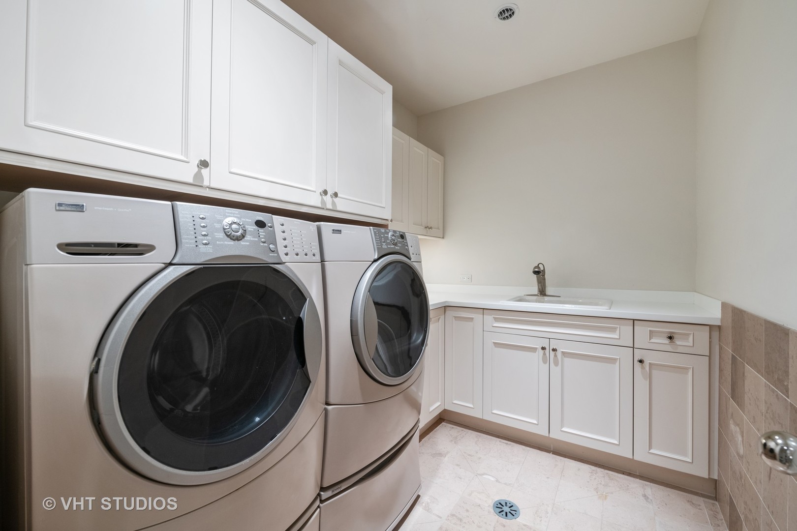 3826 North Wayne Avenue Chicago, IL 60613 - Photo 45 of 50