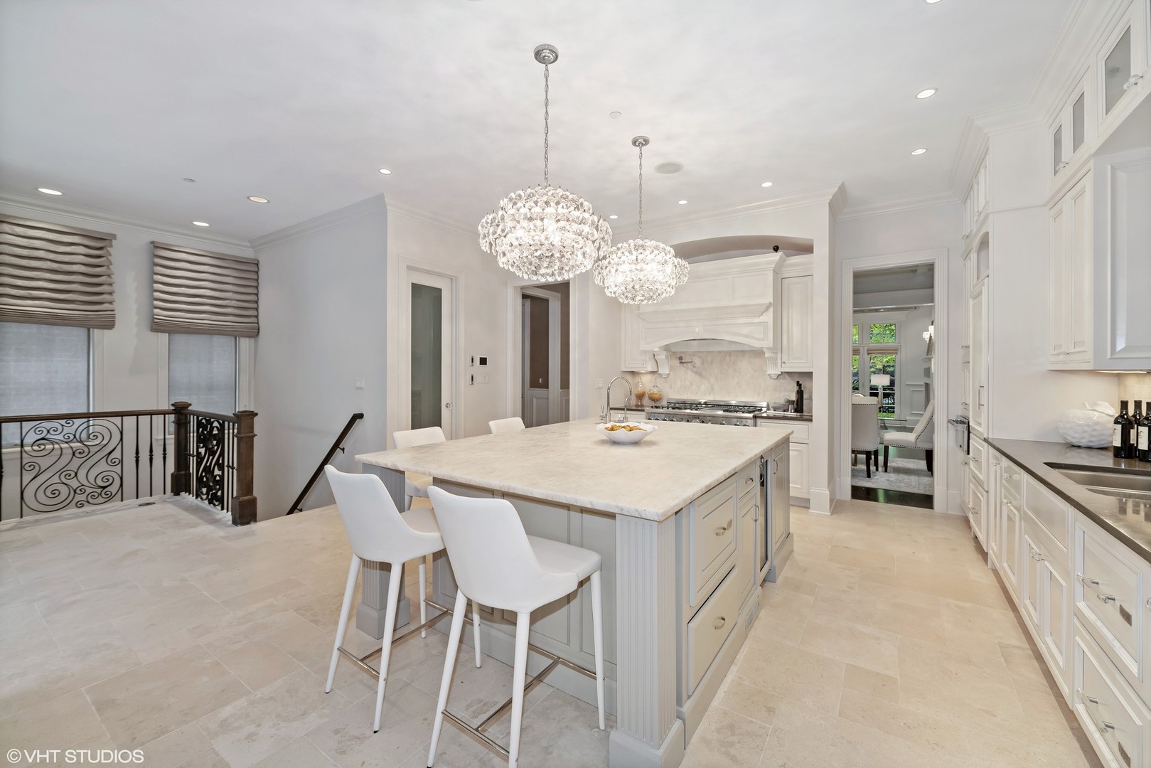 3826 North Wayne Avenue Chicago, IL 60613 - Photo 10 of 50